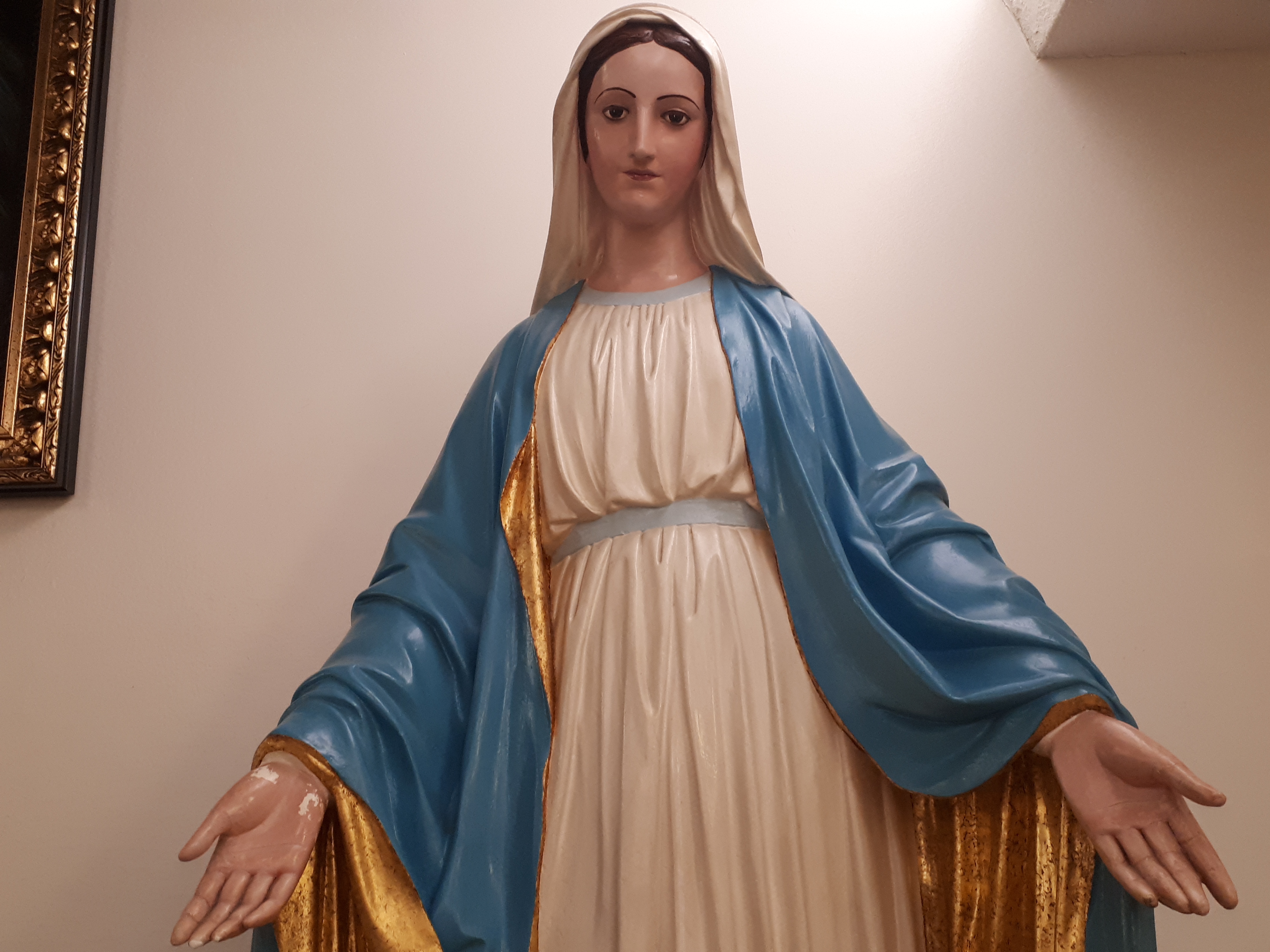 Statue of Blessed Virgin Mary (Lent)