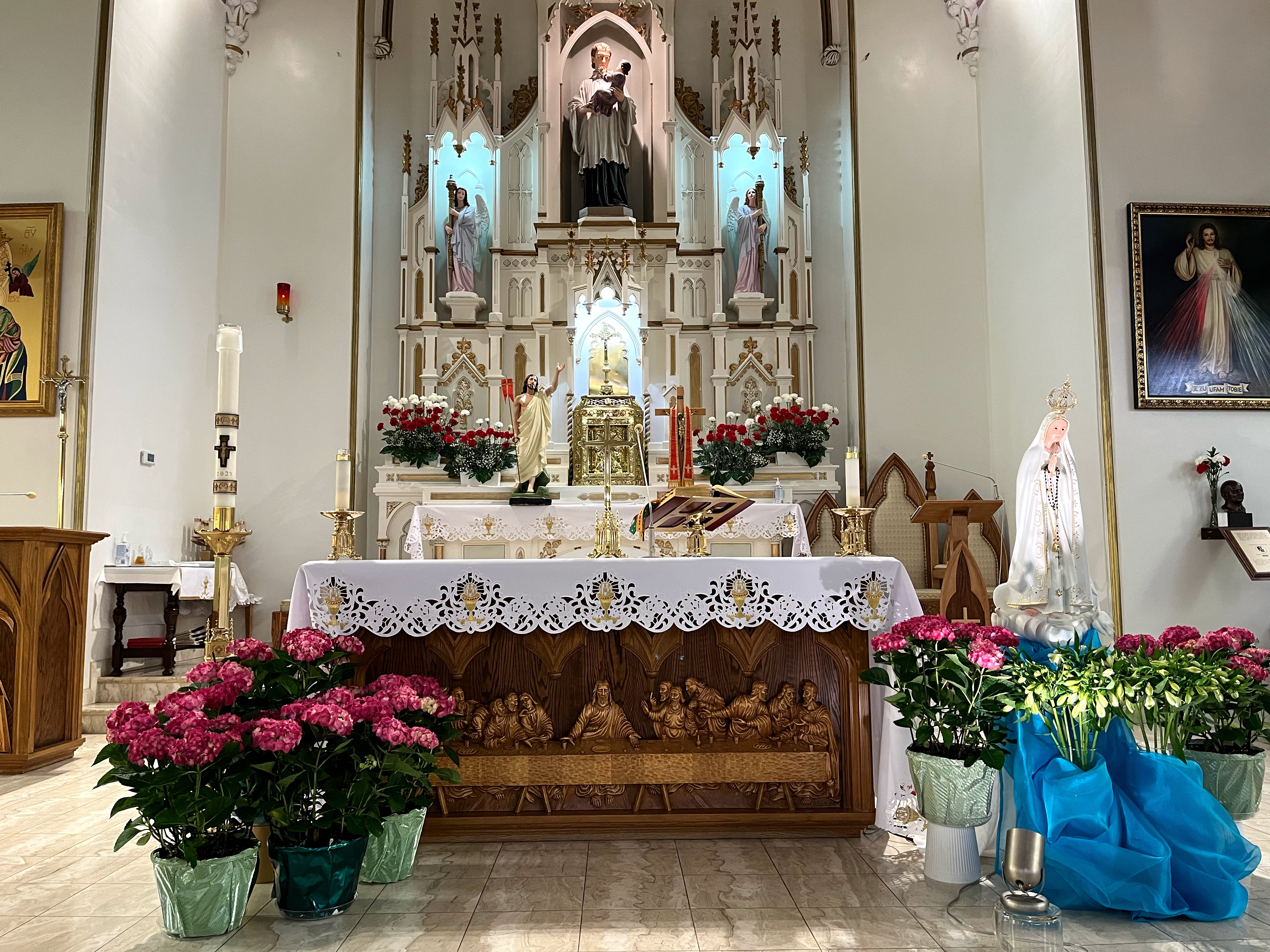 The view of the main altar
