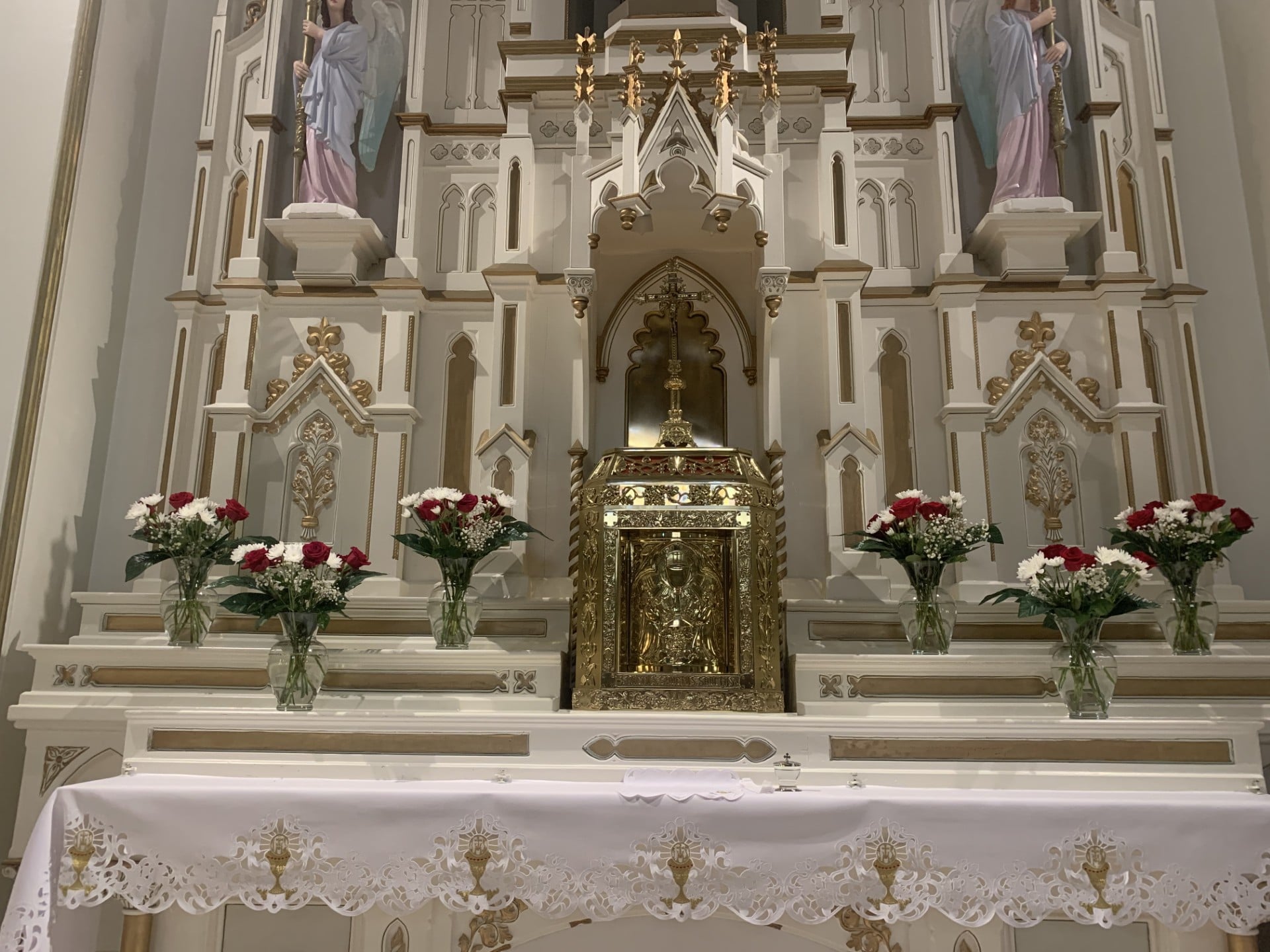 altar decorated for the solemnity